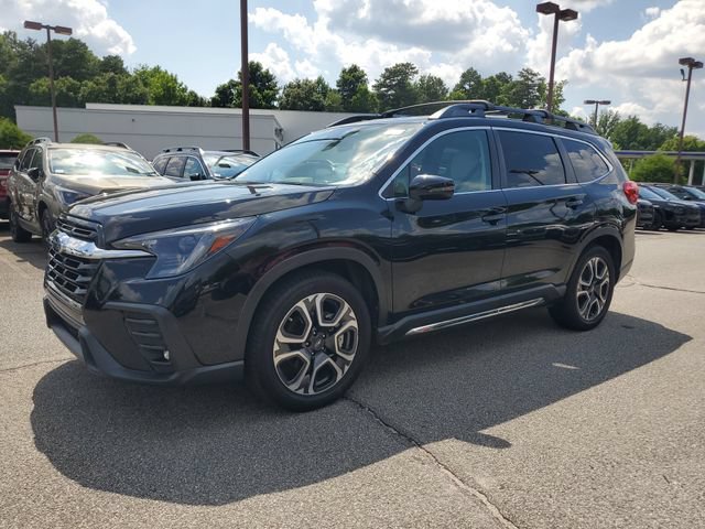 Used 2023 Subaru Ascent Limited AWD/4WD image 3