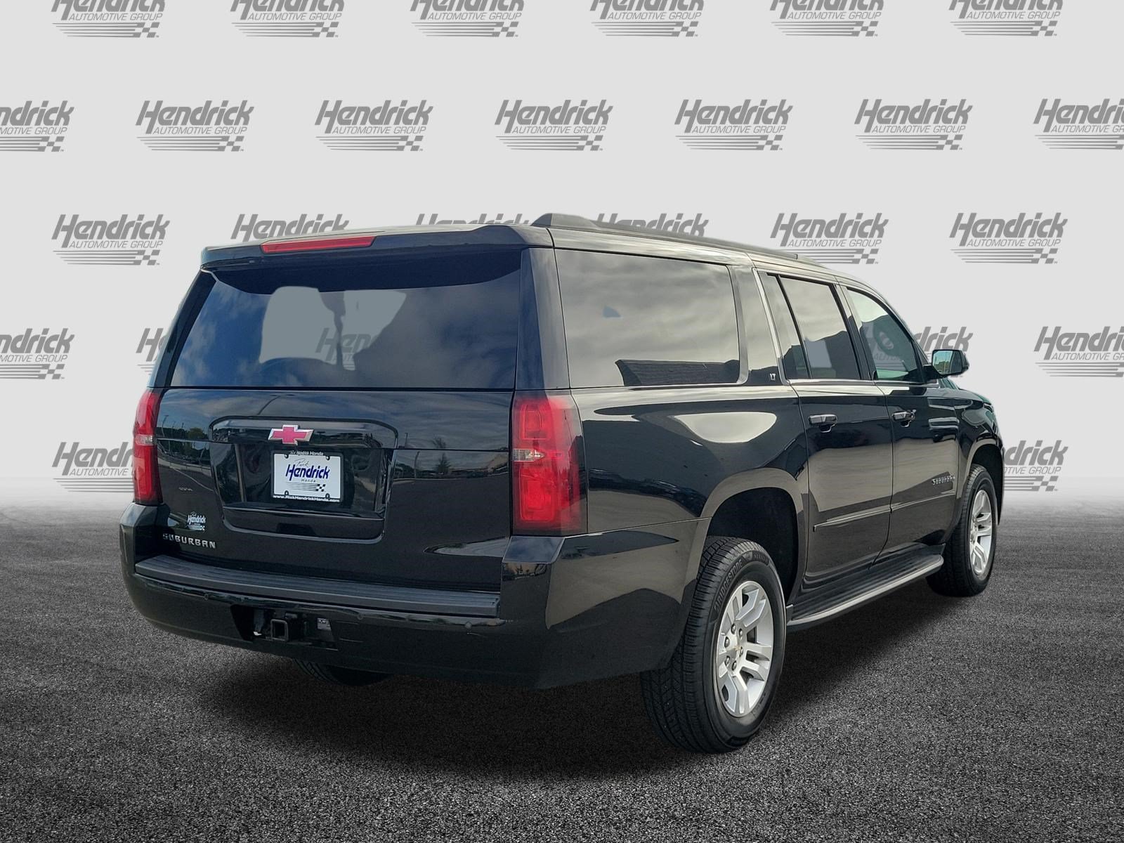 Used 2018 Chevrolet Suburban LT AWD/4WD image 7
