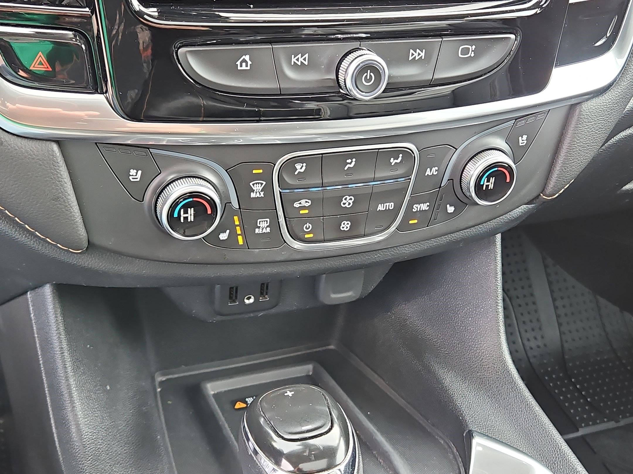 Used 2019 Chevrolet Traverse Premier w/ LPO, Floor Liner Package image 26