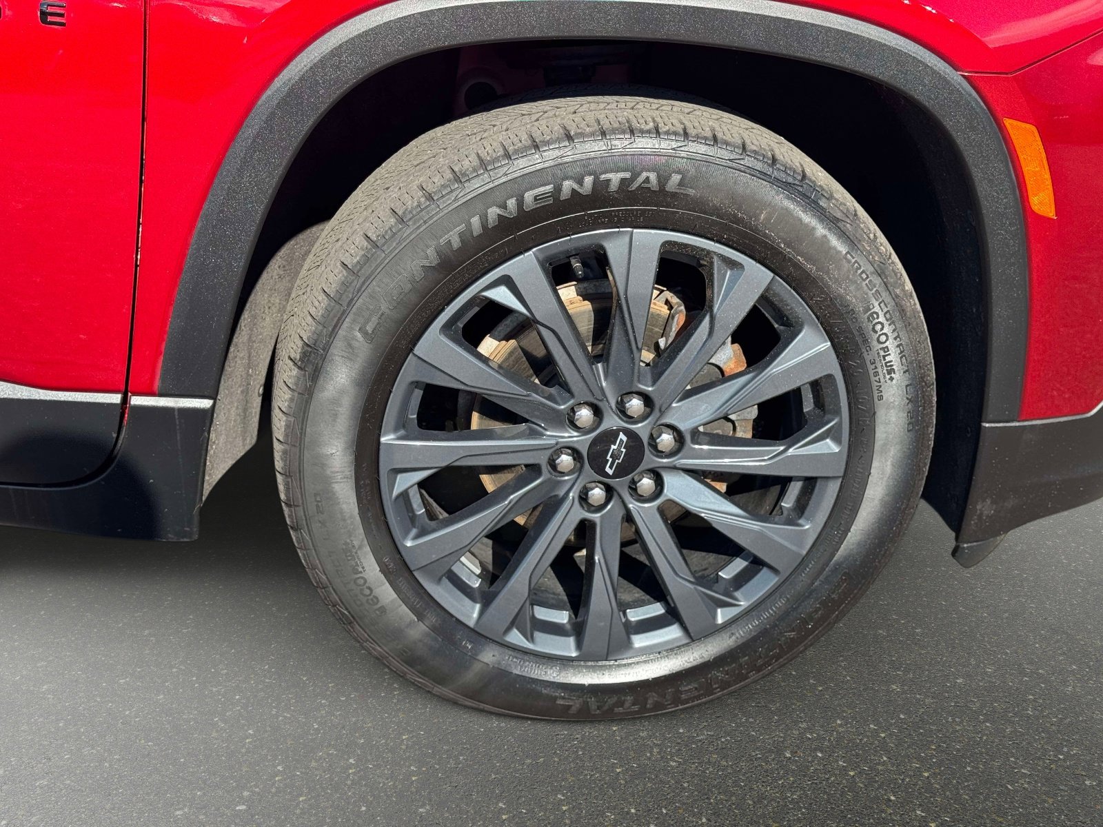 Used 2023 Chevrolet Traverse RS image 8