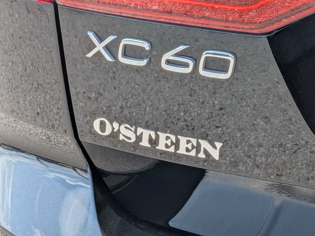 Used 2025 Volvo XC60 T8 Plus w/ Protection Package Premier AWD/4WD image 13