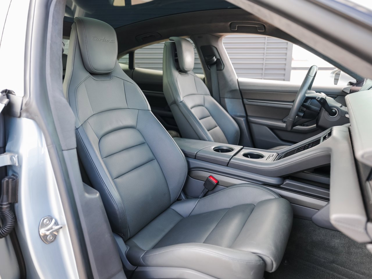 Certified 2021 Porsche Taycan Turbo S image 28