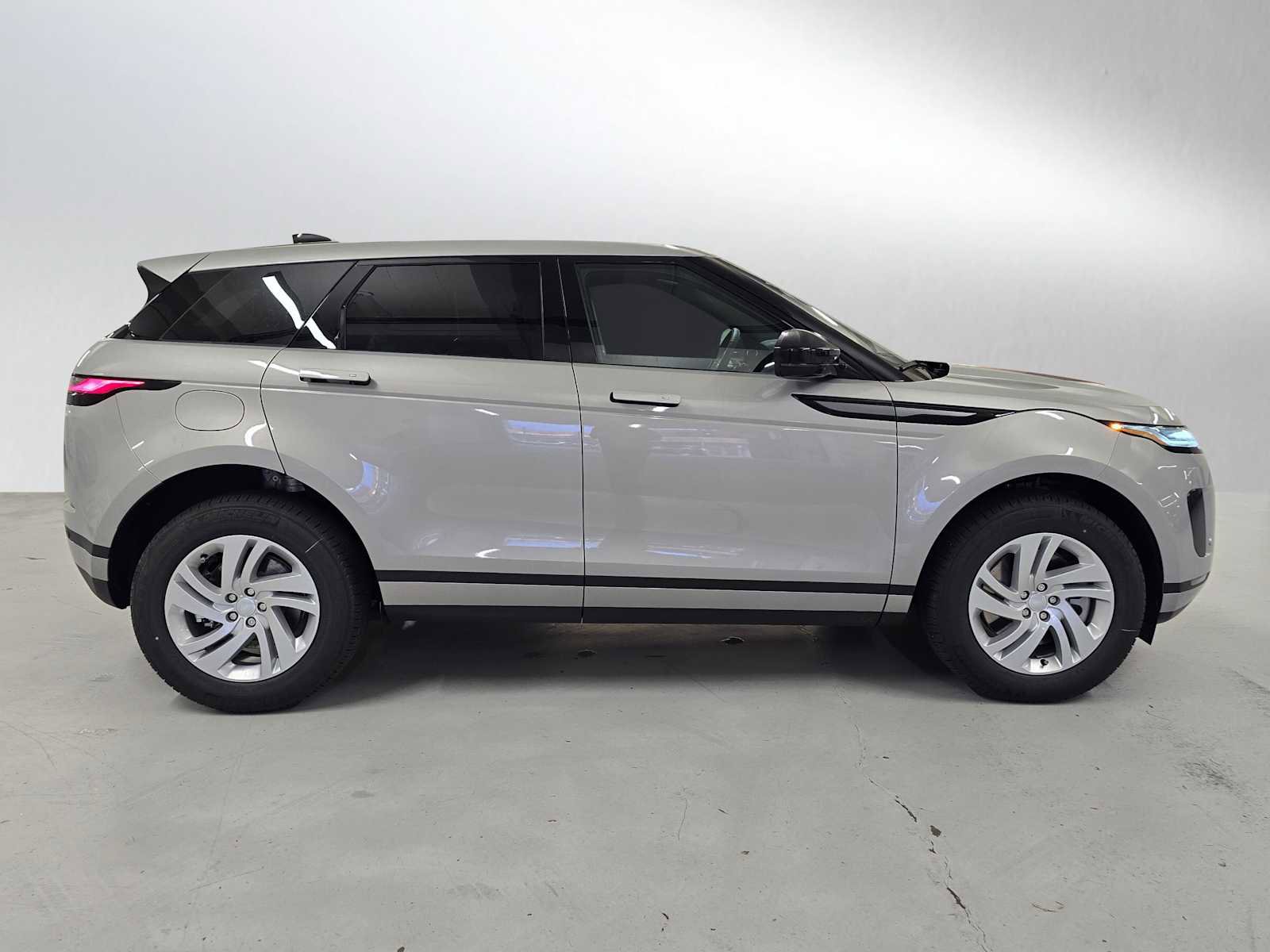 New 2026 Land Rover Range Rover Evoque S image 6