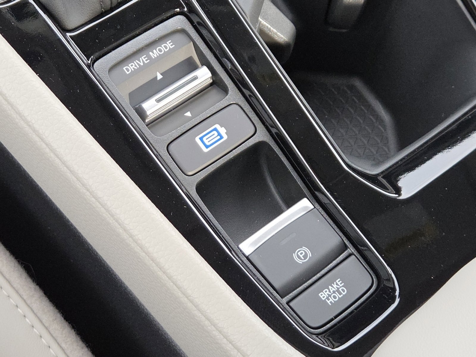 New 2026 Honda Accord EX-L image 8