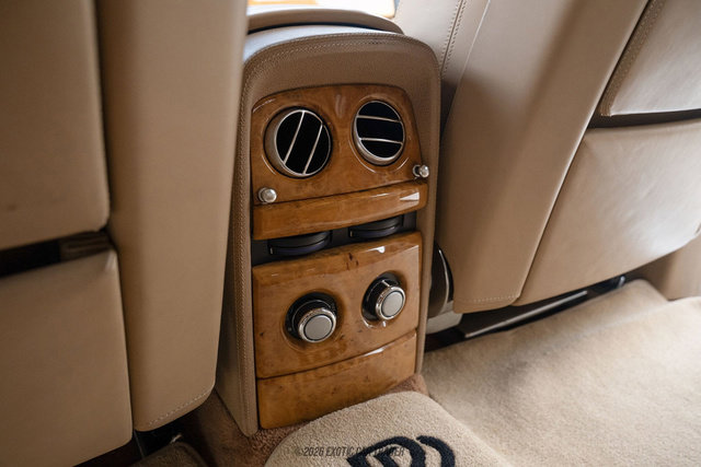 Used 2005 Rolls-Royce Phantom Sedan RWD image 49