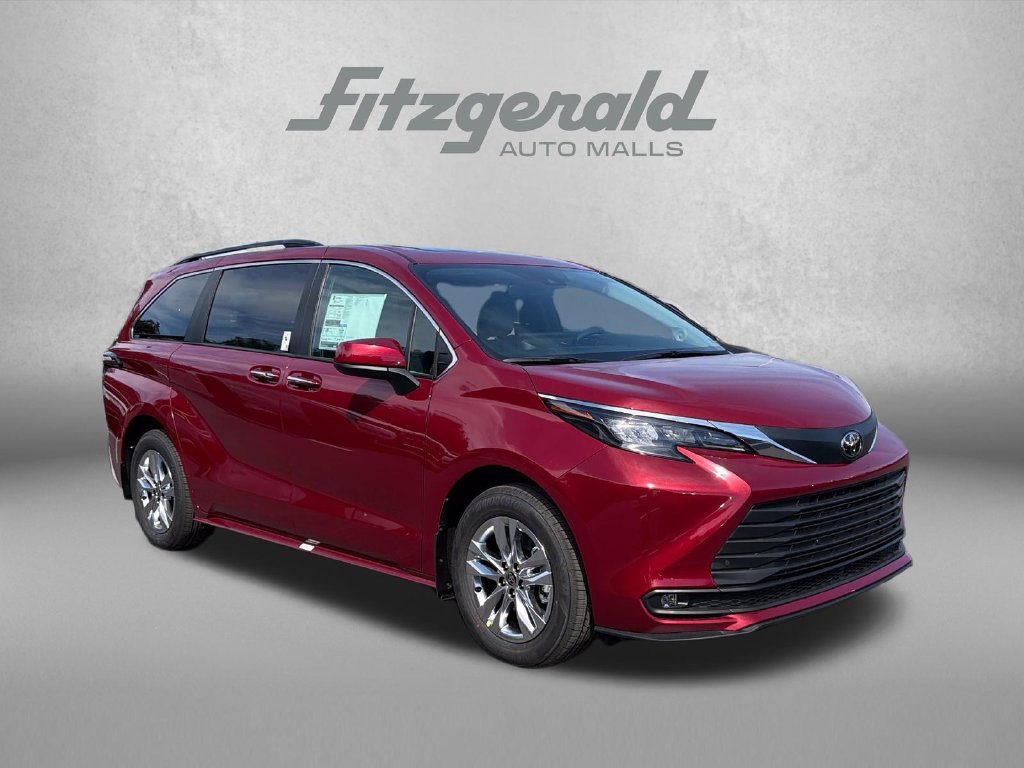 New 2026 Toyota Sienna XLE