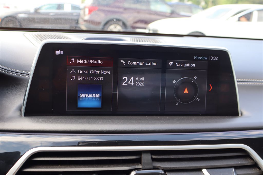Used 2018 BMW M760i xDrive AWD/4WD image 31