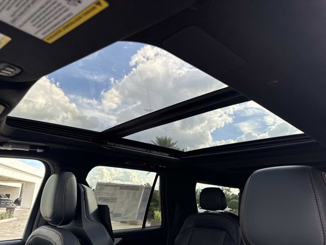 New 2025 Lincoln Navigator L Black Label image 34