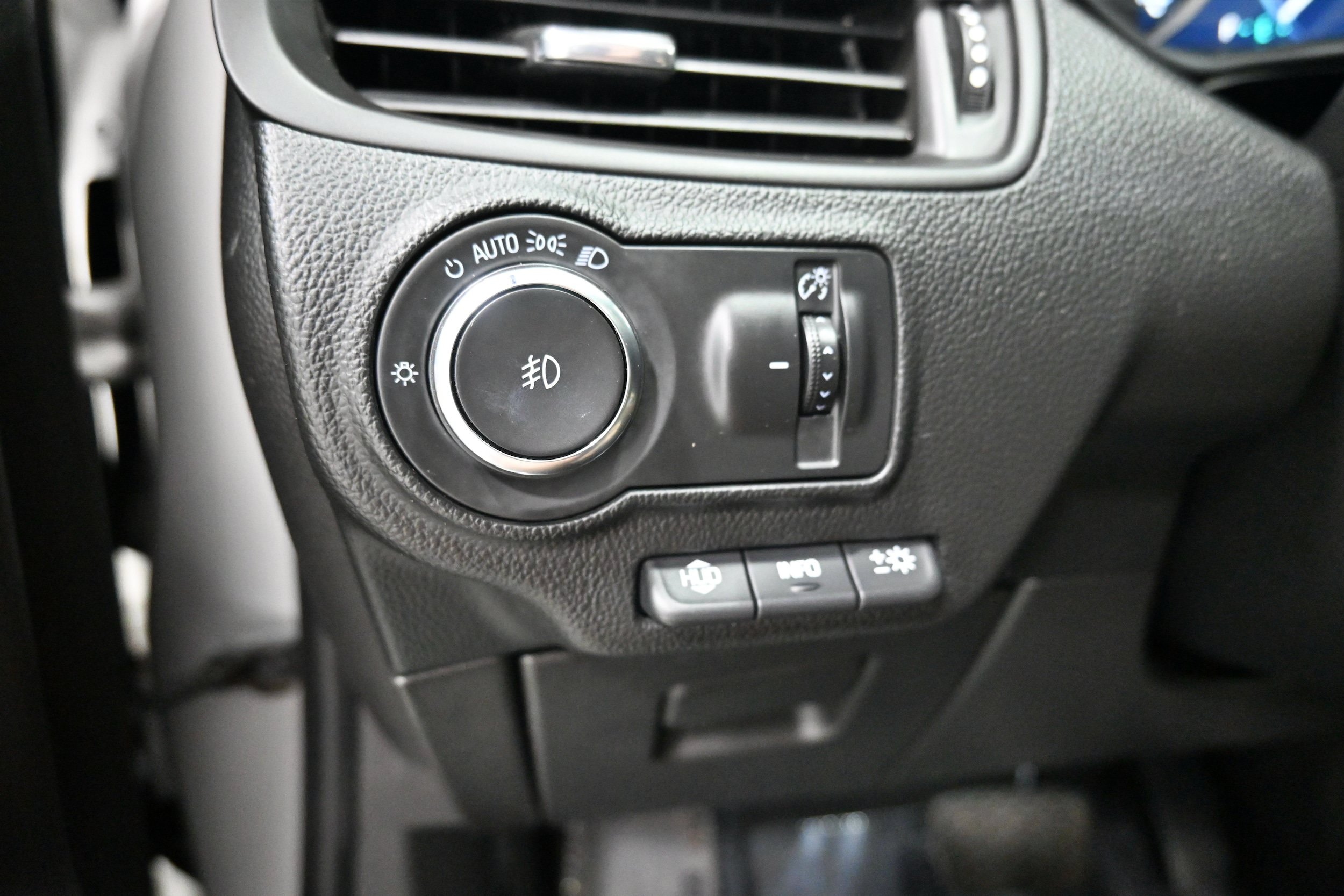 Used 2017 Buick Envision Premium AWD/4WD image 9