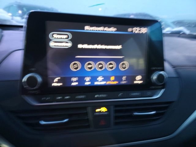 Used 2020 Nissan Altima 2.0 SR image 14