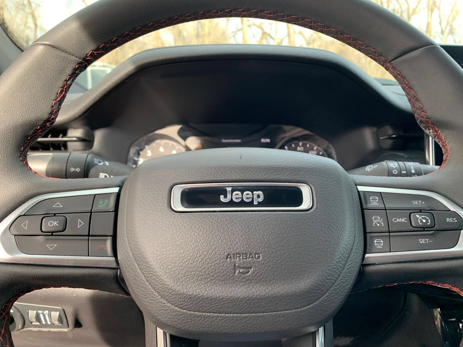 Used 2025 Jeep Compass Trailhawk AWD/4WD image 27