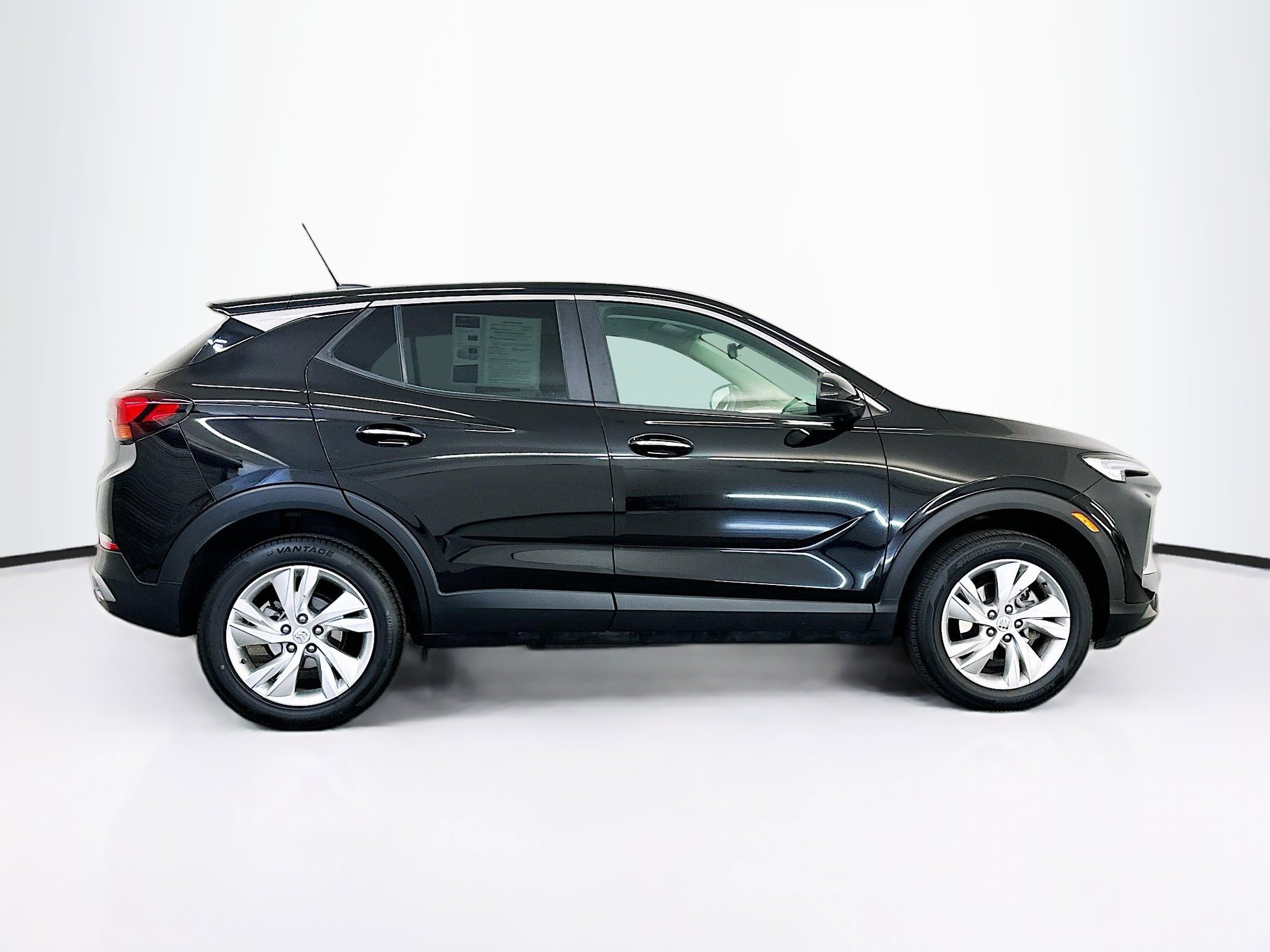 Used 2025 Buick Encore GX Preferred image 10