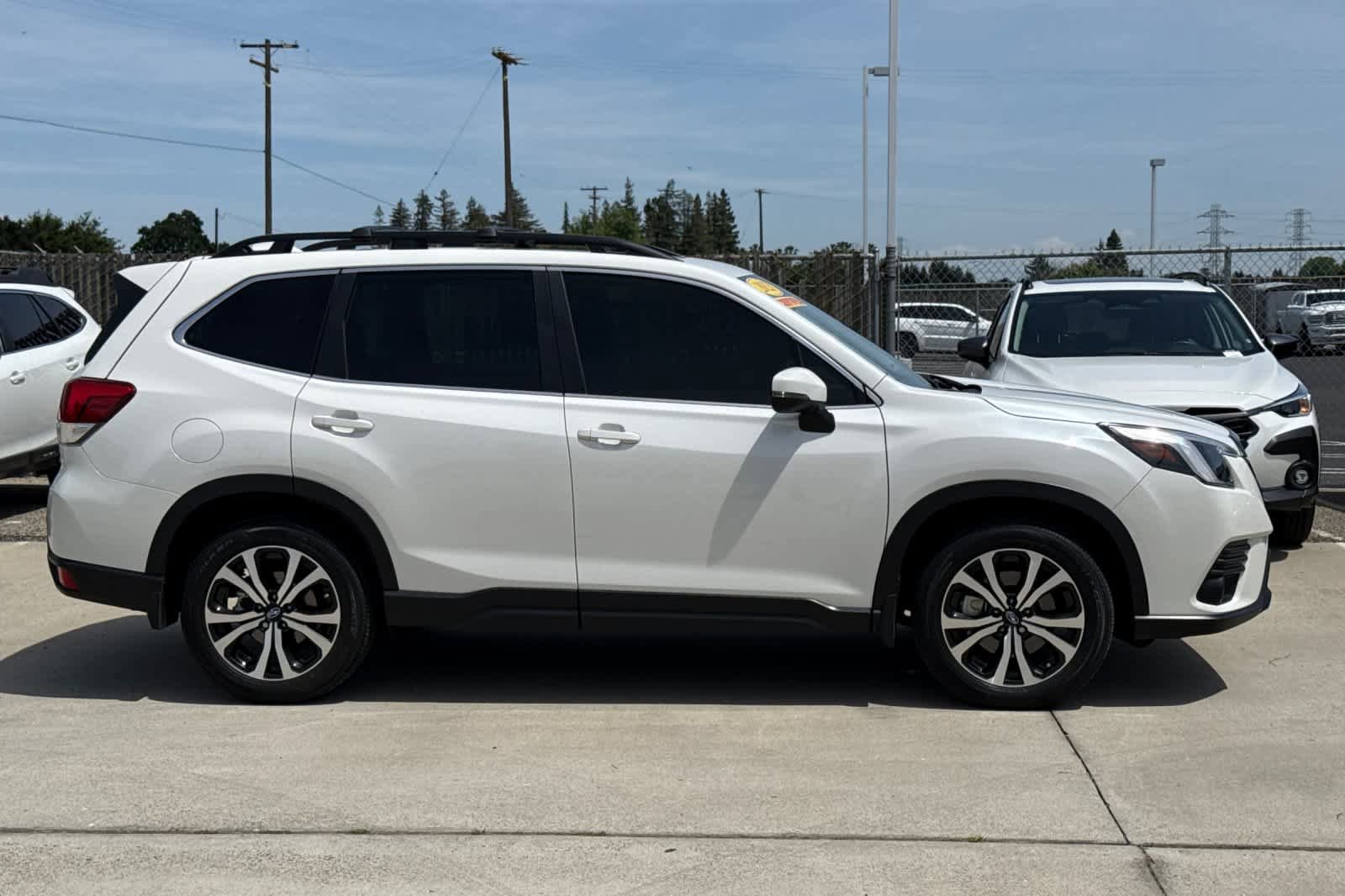 Used 2023 Subaru Forester Limited AWD/4WD image 2
