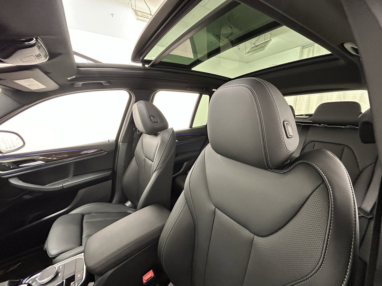 Used 2023 BMW X3 xDrive30i w/ Premium Package image 30