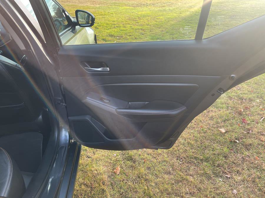 Used 2021 Nissan Altima 2.5 SR w/ SR Premium Package image 23