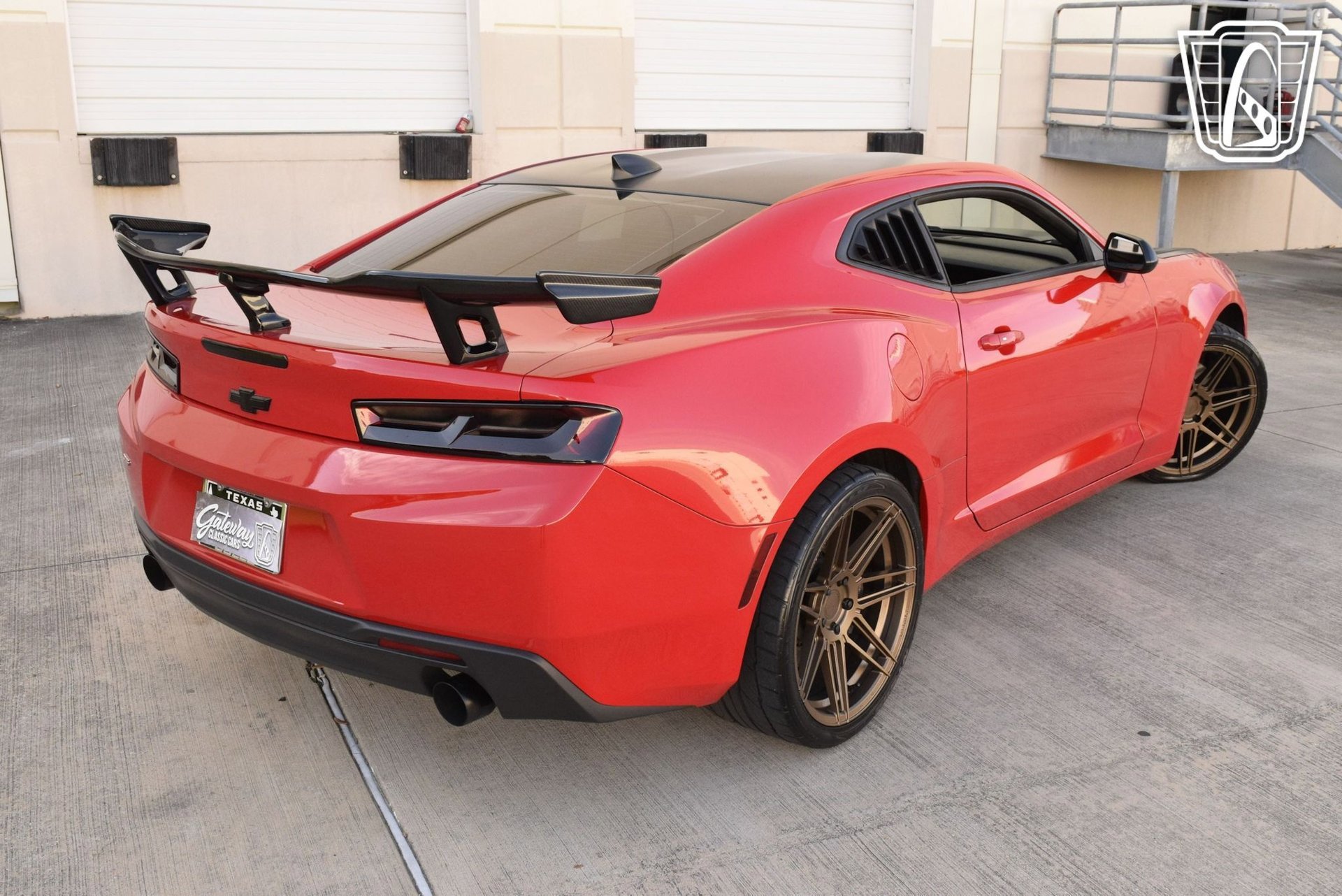 Used 2016 Chevrolet Camaro SS RWD image 13