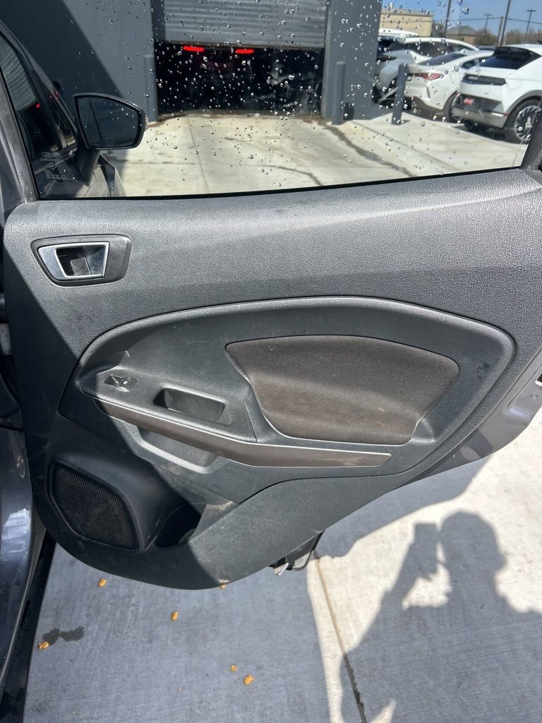 Used 2019 Ford EcoSport SE w/ SE Convenience Package image 12