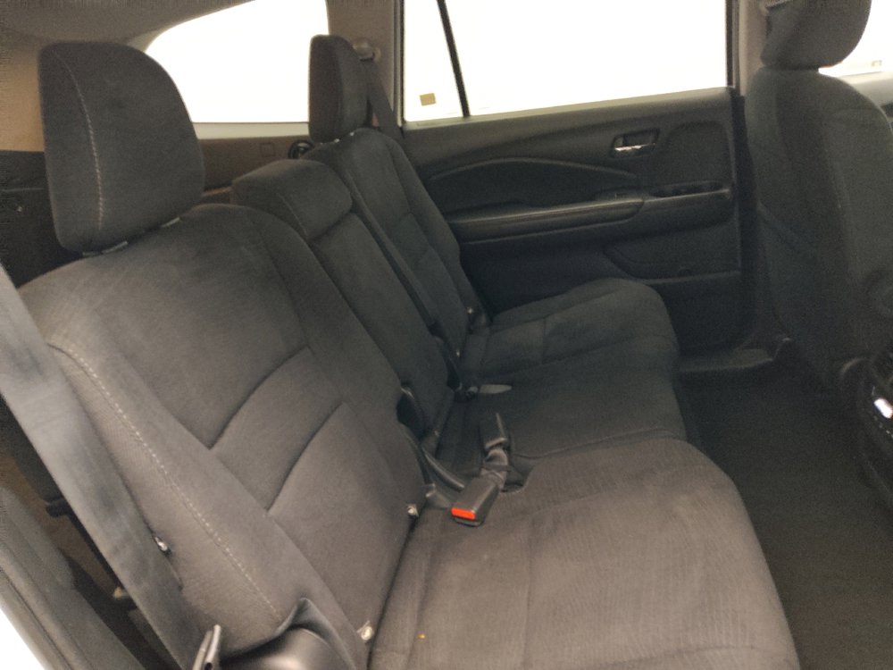 Used 2018 Honda Pilot EX image 19
