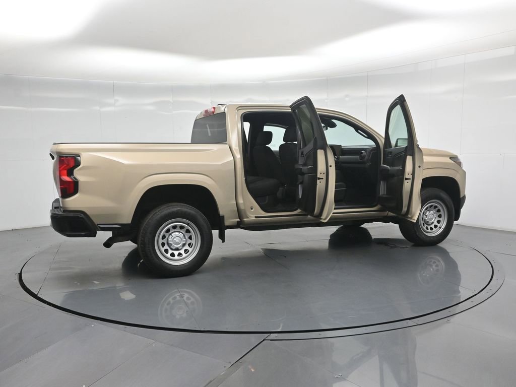 Used 2023 Chevrolet Colorado W/T RWD image 5