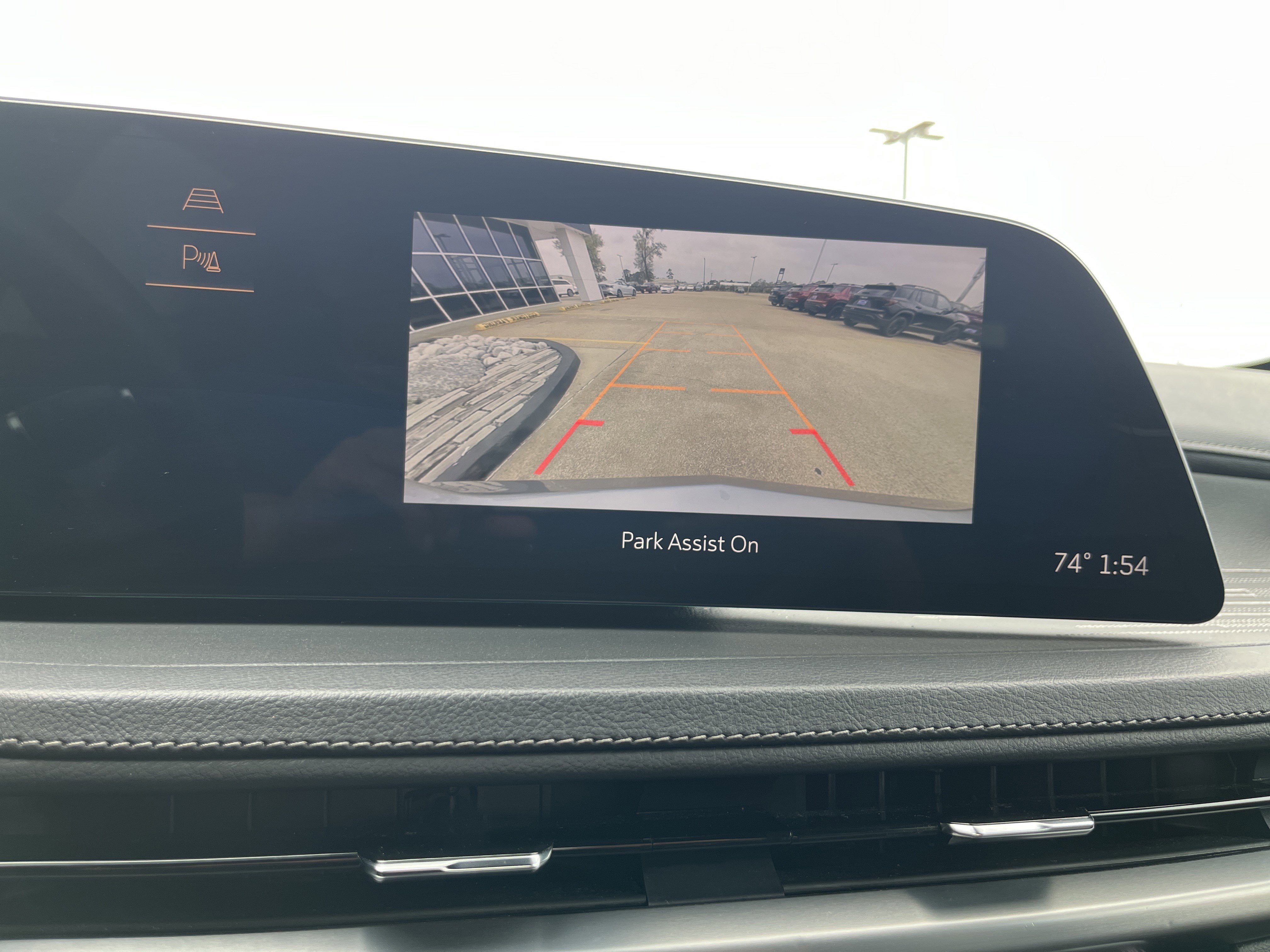 Used 2024 Cadillac XT4 Premium Luxury image 6