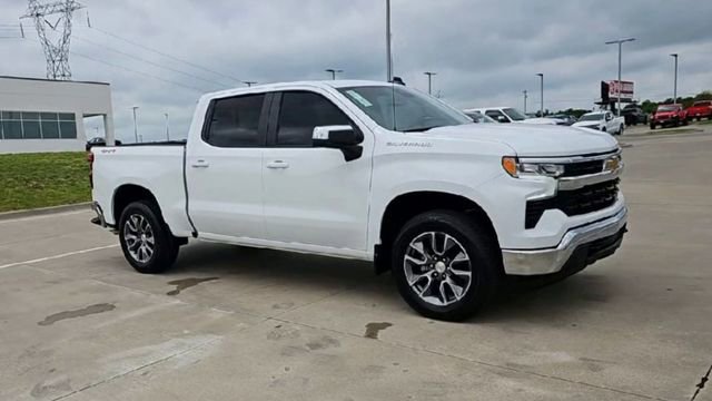 New 2026 Chevrolet Silverado 1500 LT w/ True North Edition Plus AWD/4WD image 2