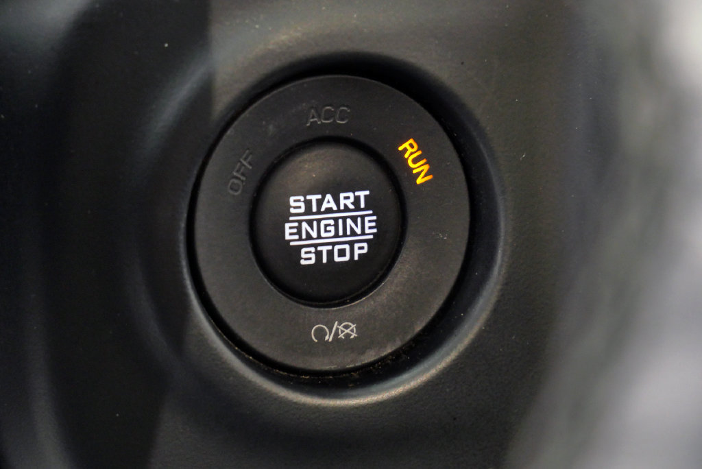 Used 2021 Jeep Gladiator Sport AWD/4WD image 26