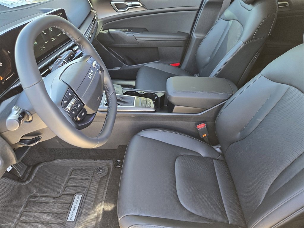 New 2026 Kia Sportage EX w/ EX Panorama Roof Package image 9