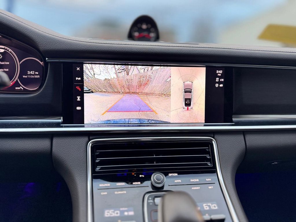 Used 2022 Porsche Panamera 4 Platinum Edition w/ Assistance Package image 15