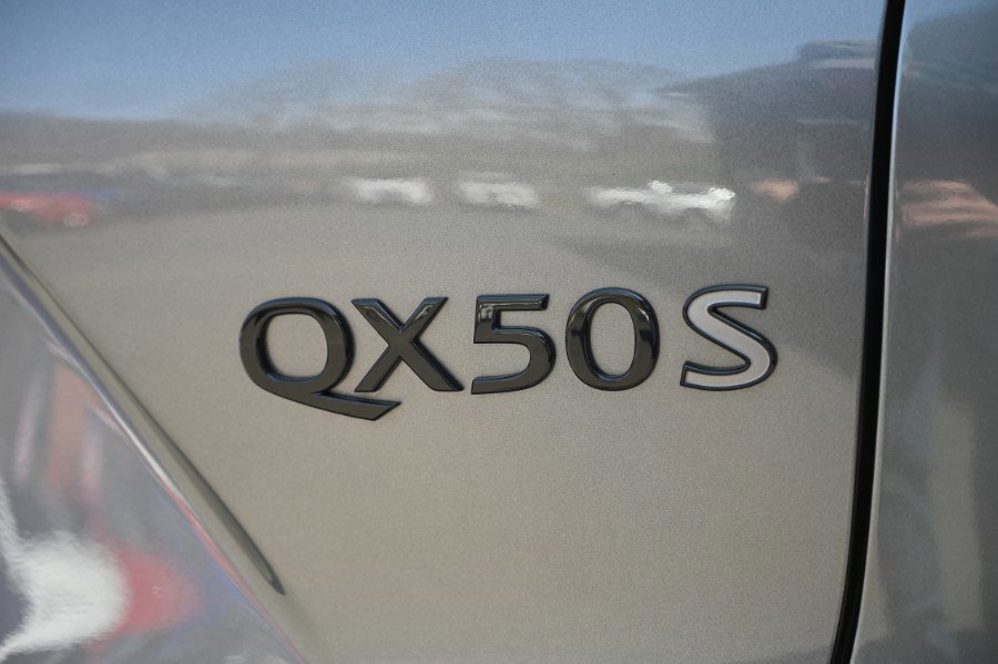 Used 2023 INFINITI QX50 Sport AWD/4WD image 14