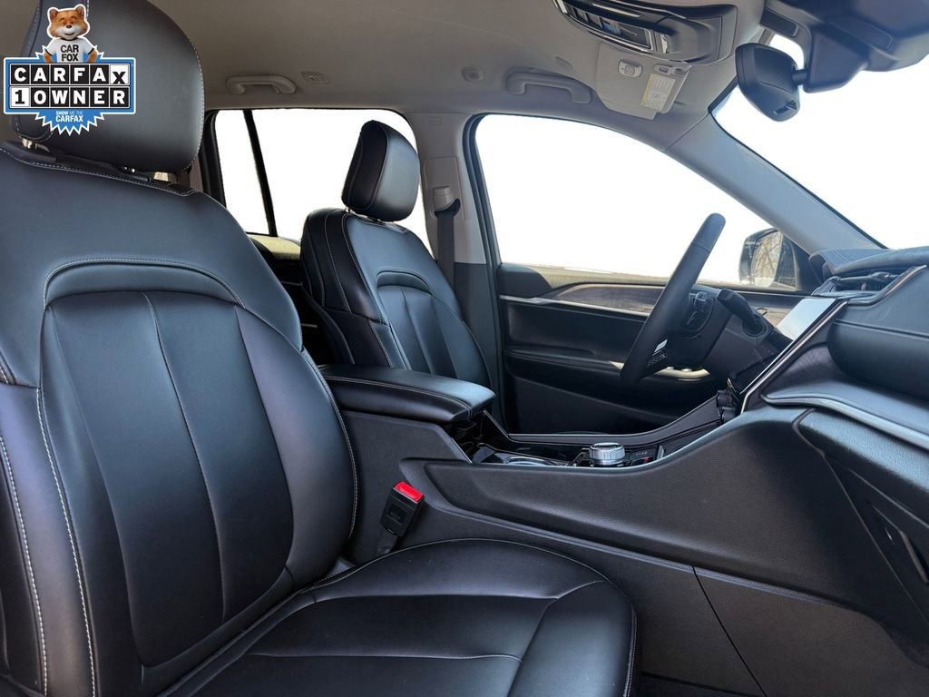 Certified 2023 Jeep Grand Cherokee Limited AWD/4WD image 15