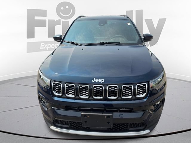 Used 2024 Jeep Compass Limited AWD/4WD image 2