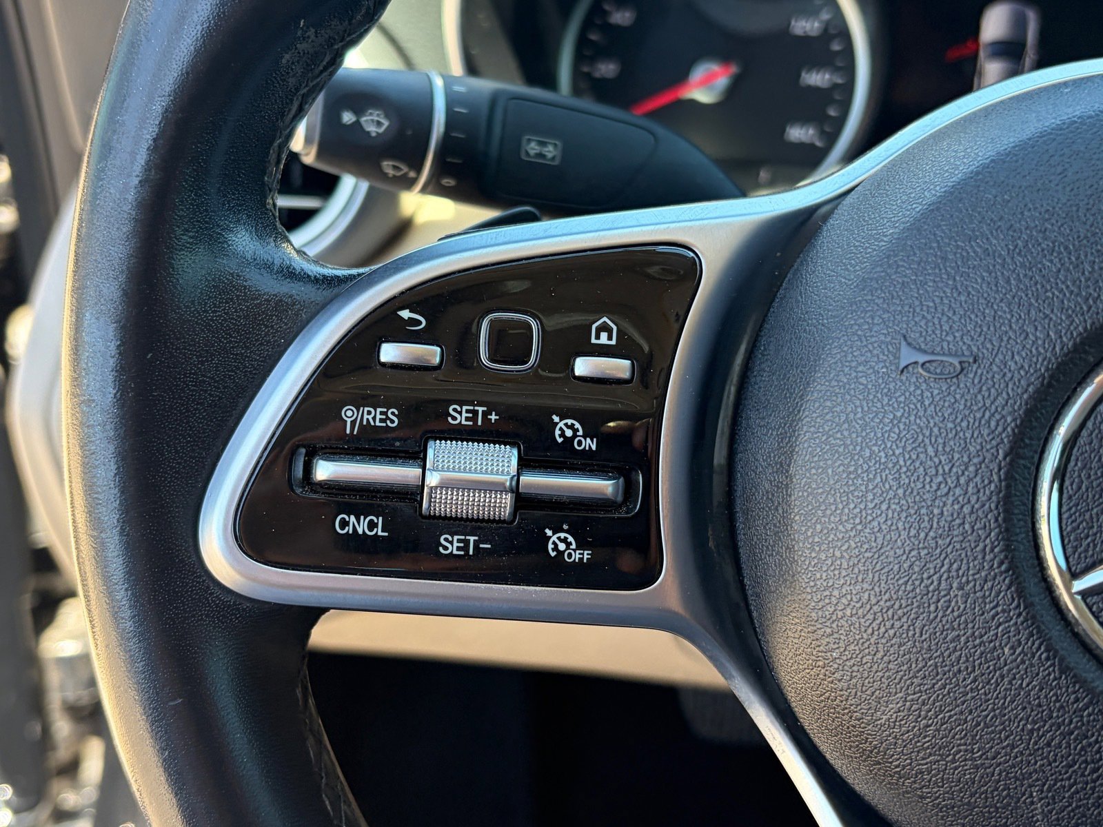 Used 2019 Mercedes-Benz C 300 Sedan image 18