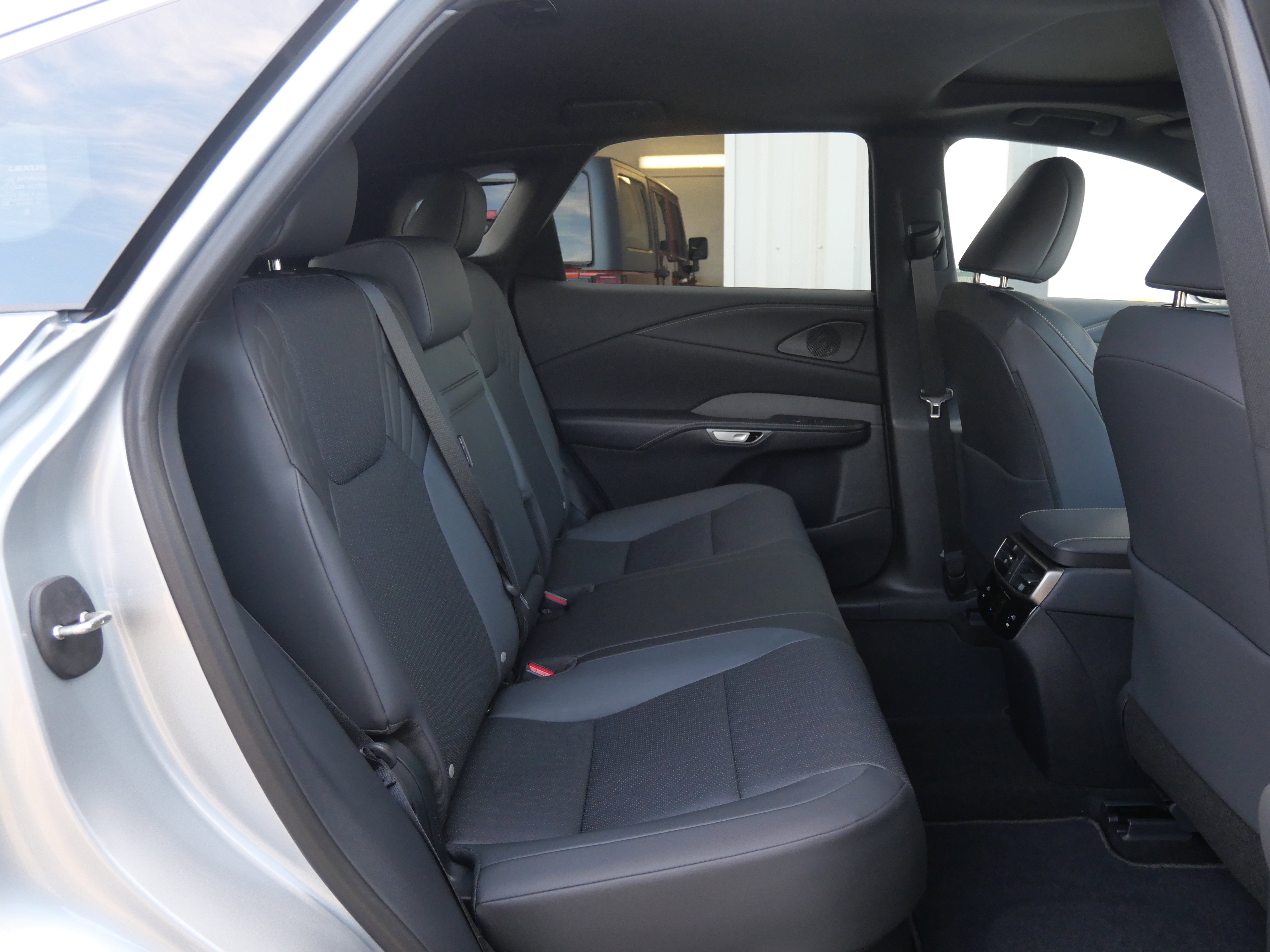 Used 2025 Lexus RX 350 Premium image 12