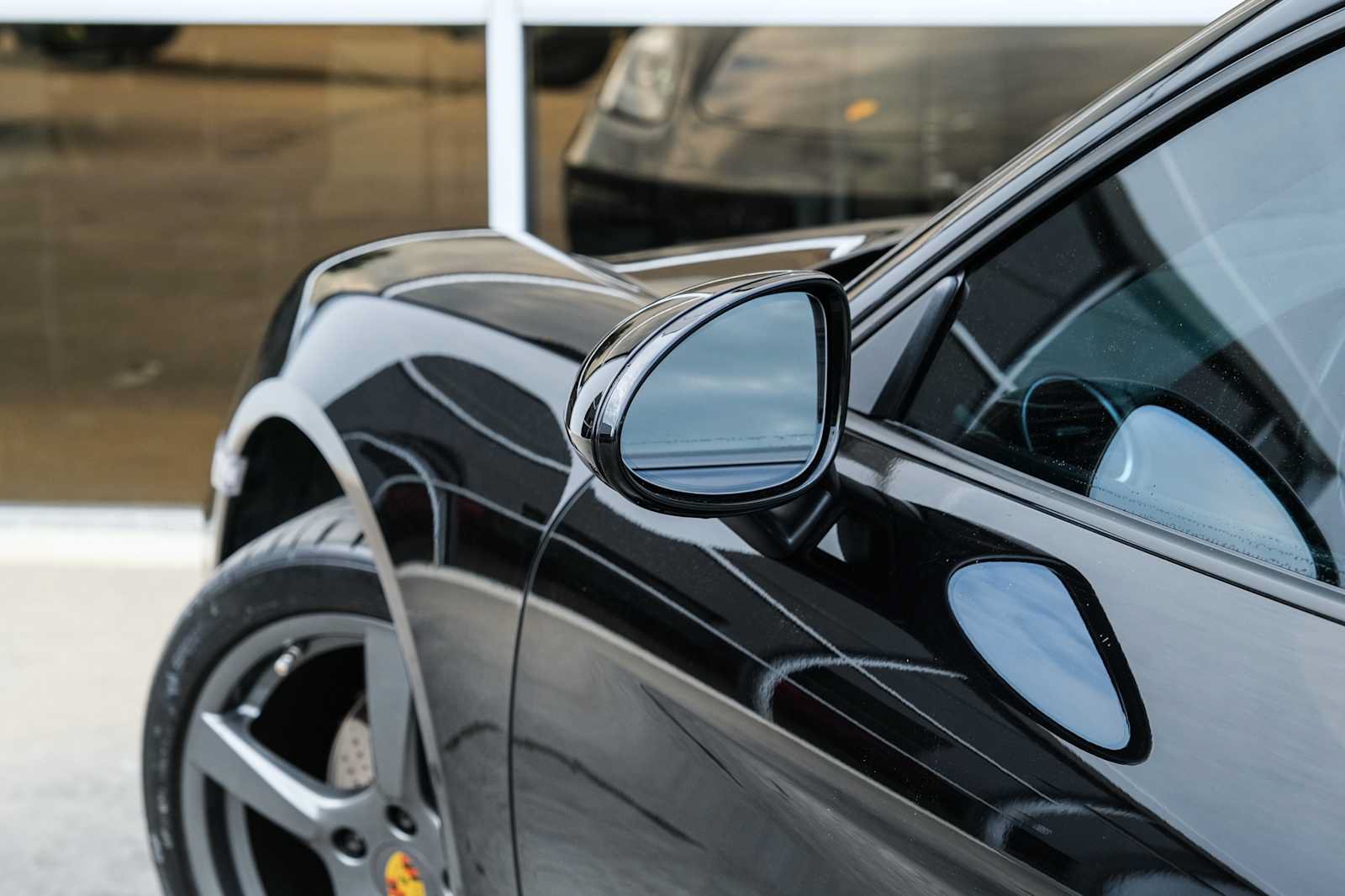 Used 2019 Porsche 718 Cayman RWD image 17