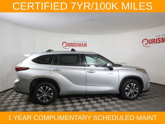 Used 2021 Toyota Highlander XLE AWD/4WD image 10