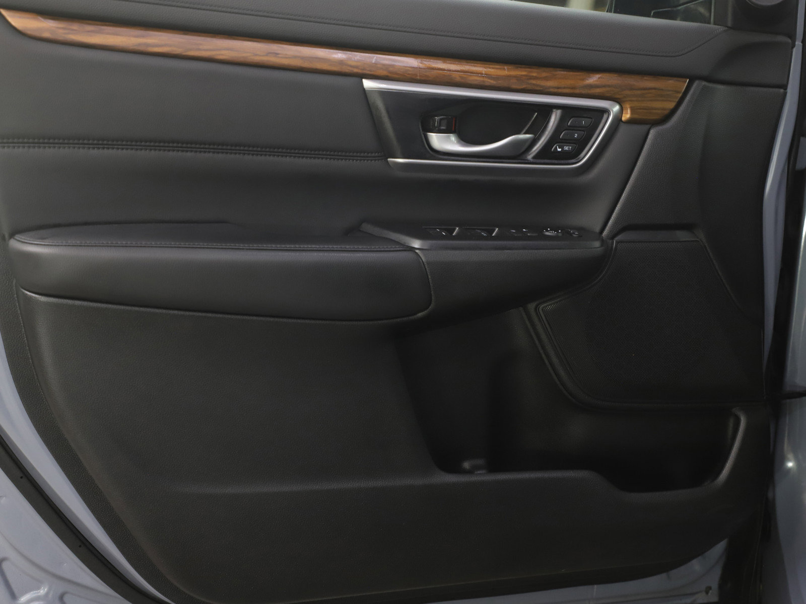 Used 2021 Honda CR-V Touring image 19