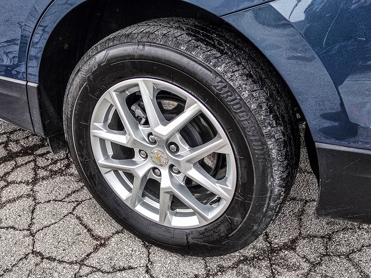 Certified 2024 Chevrolet Equinox LT image 12