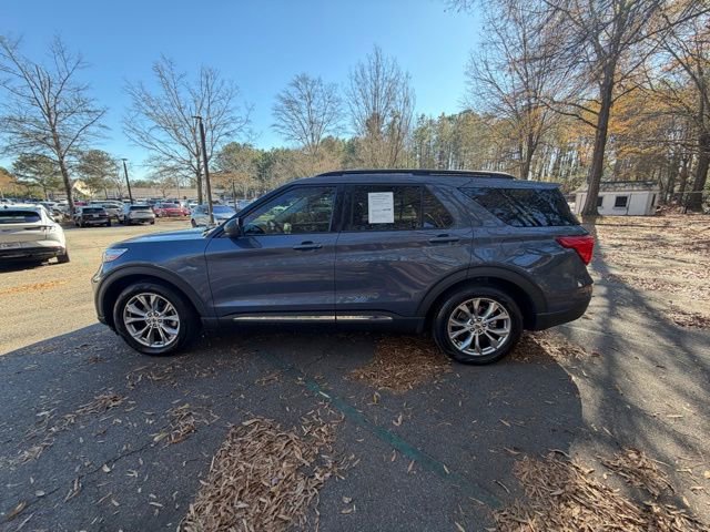 Certified 2021 Ford Explorer XLT w/ Equipment Group 202A image 3