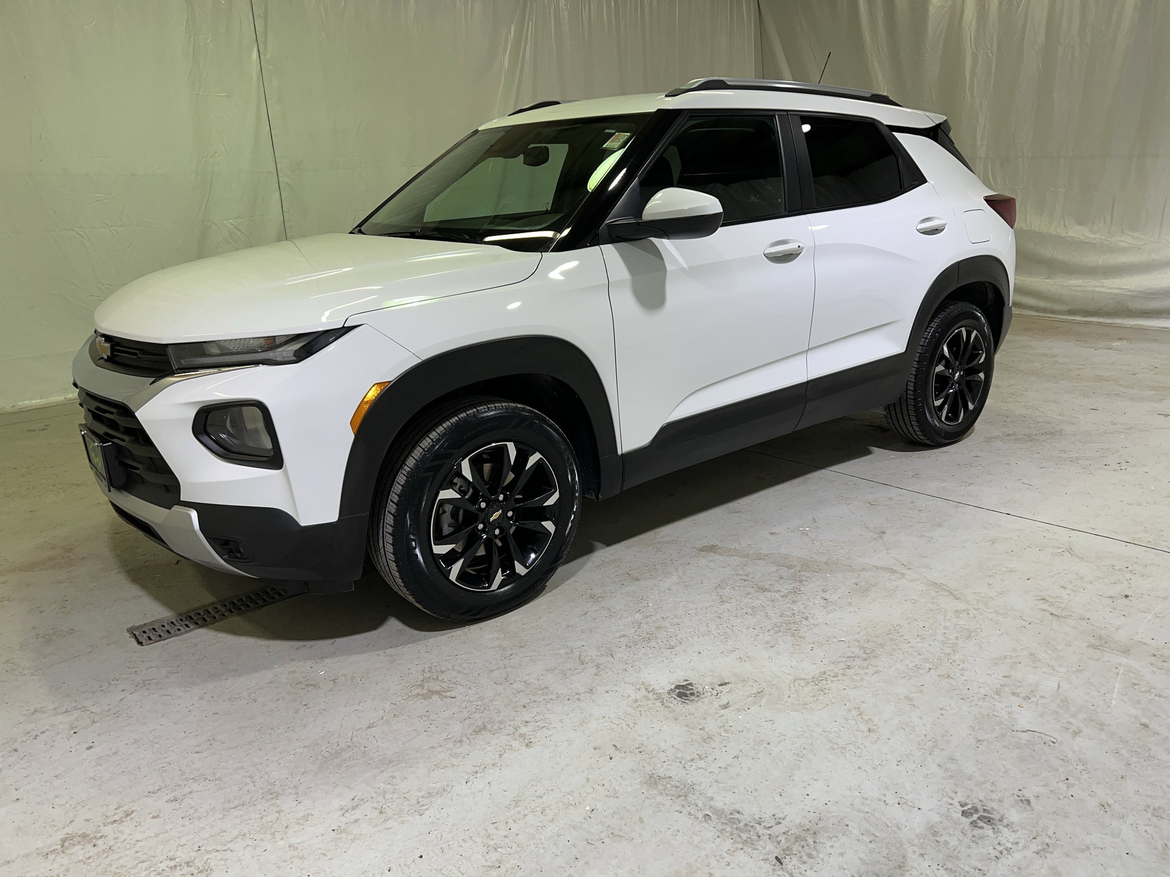 Used 2023 Chevrolet TrailBlazer LT w/ Convenience Package image 6