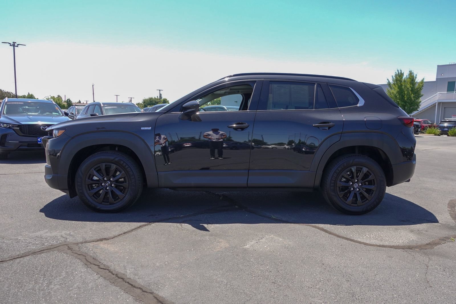 Certified 2025 MAZDA CX-50 AWD 2.5 Hybrid w/ Premium Pkg image 8