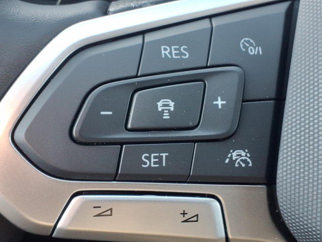 New 2026 Volkswagen Atlas Peak Edition AWD/4WD image 17