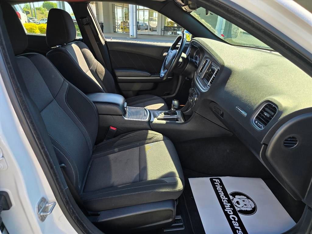 Used 2022 Dodge Charger SXT RWD image 14