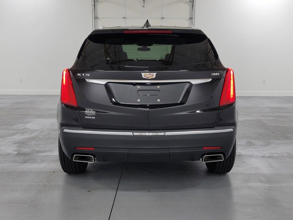 Used 2017 Cadillac XT5 Luxury AWD/4WD image 7