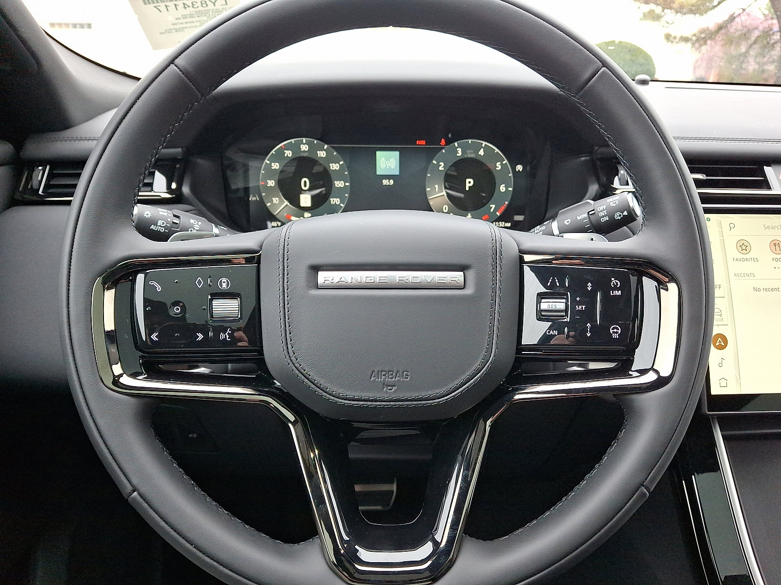 New 2026 Land Rover Range Rover Velar Dynamic SE AWD/4WD image 7