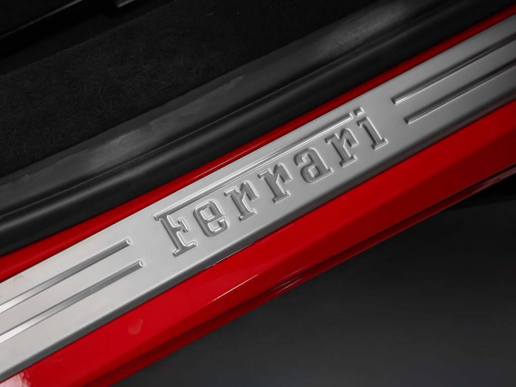 Certified 2023 Ferrari F8 Tributo RWD image 22