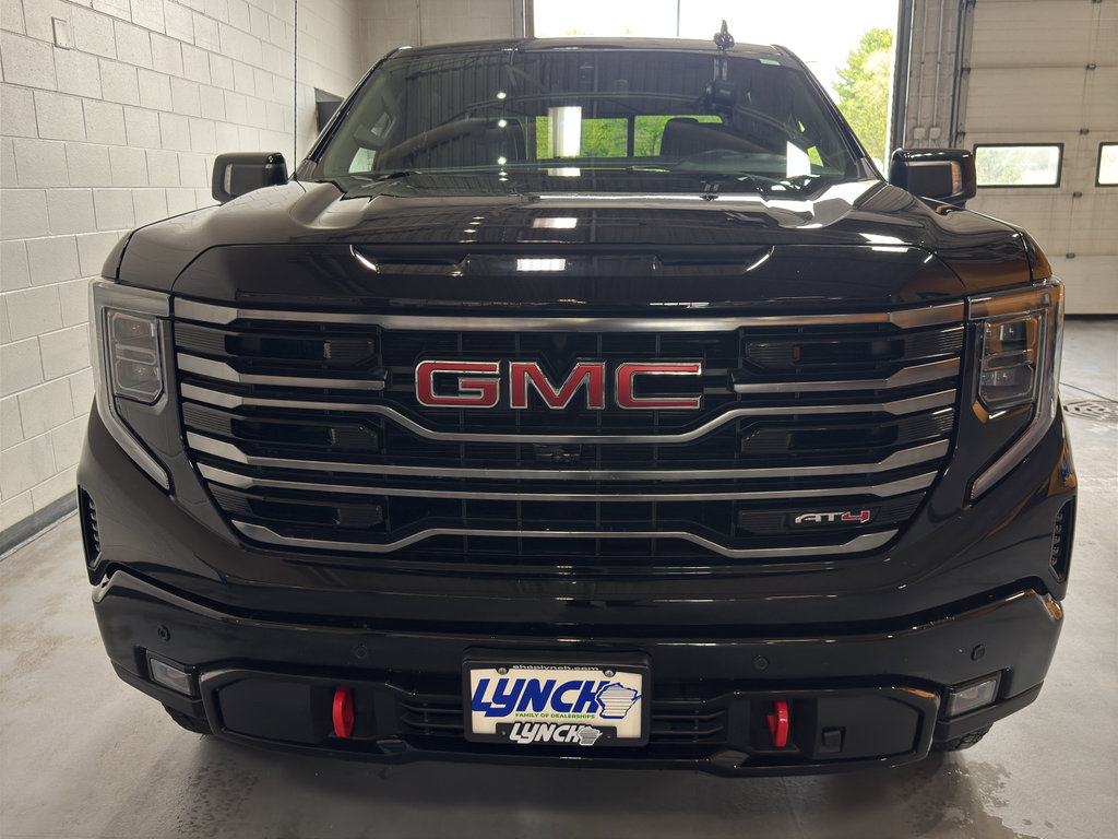 Used 2025 GMC Sierra 1500 AT4 w/ AT4 Premium Package AWD/4WD image 9