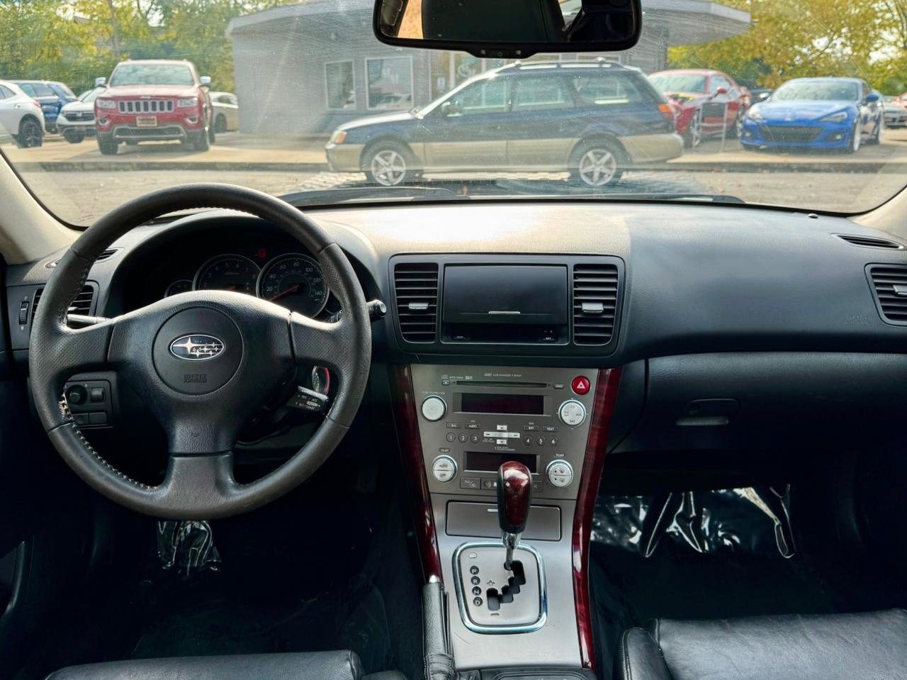 Used 2007 Subaru Outback 2.5i Limited AWD/4WD image 6