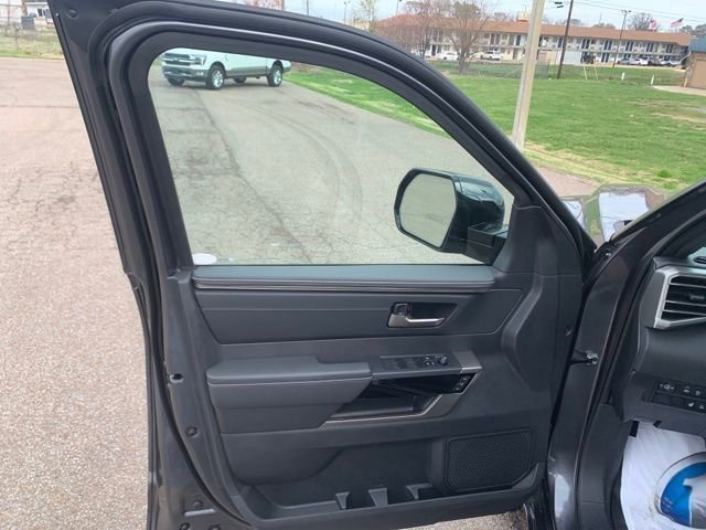 New 2026 Toyota Tundra Limited AWD/4WD image 11