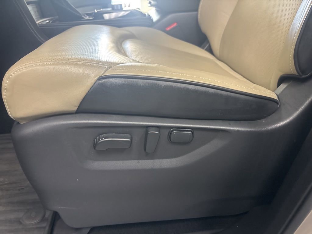 Used 2023 INFINITI QX80 Premium Select w/ All-Season Package image 29