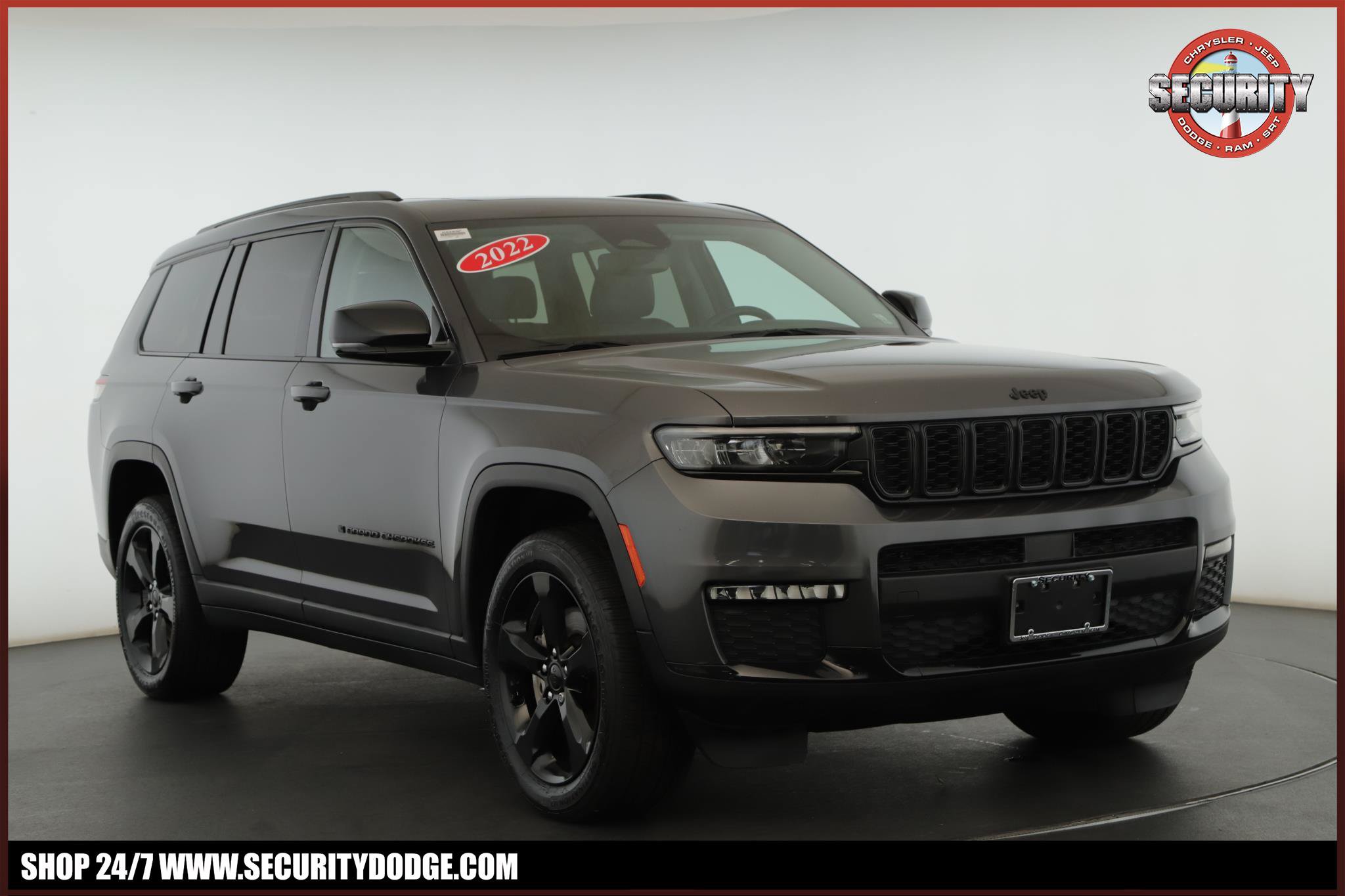 Used 2022 Jeep Grand Cherokee L Limited w/ Black Appearance Package AWD/4WD image 1